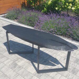 Opalany stolik dębowy