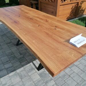 Blat z naturalną krawędzią